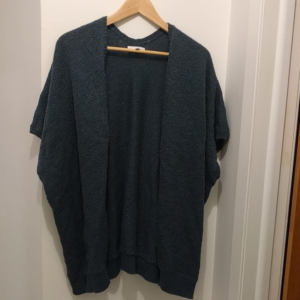 Ionic cape